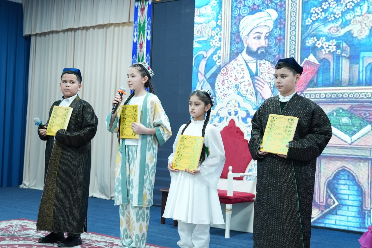 Chimkent shahrida “Vatandoshlar” jamoat fondi tashabbusi bilan G'azal mulkining sultoni Mir Alisher Navoiy xotirasiga bag‘ishlangan qator ma’naviy-ma’rifiy tadbirlar o‘tkazildi.