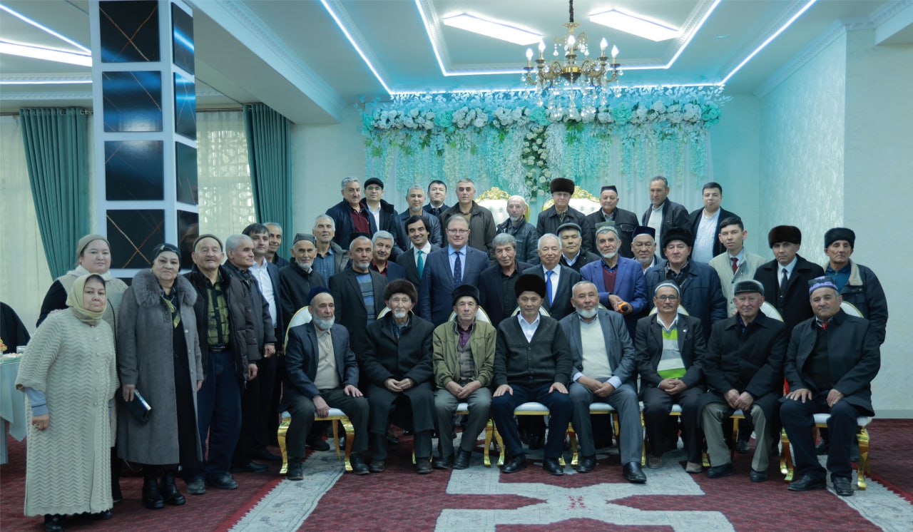 Adabiyot va ehtirom ruhidagi uchrashuv